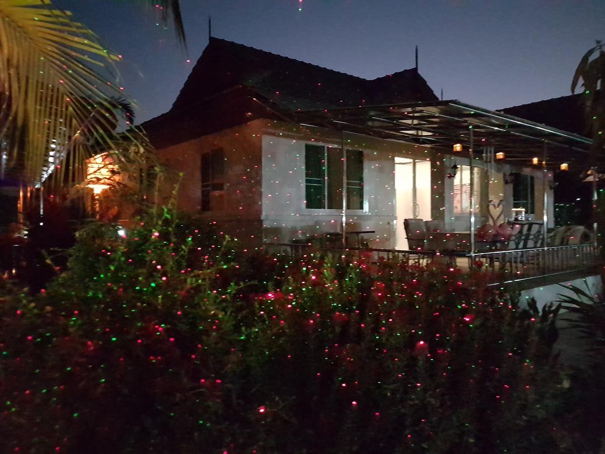 Nuch'S Apple Guest House Si Bun Ruang Exterior foto